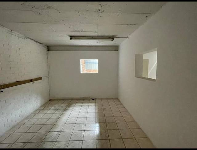 INDUSTRIAL PROPERTY TO RENT IN HALFWAY HOUSE